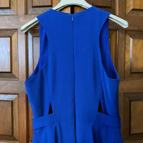 Women’s Cobalt Blue Cut out Cocktail Dress. Size small - Picture 6 of 8